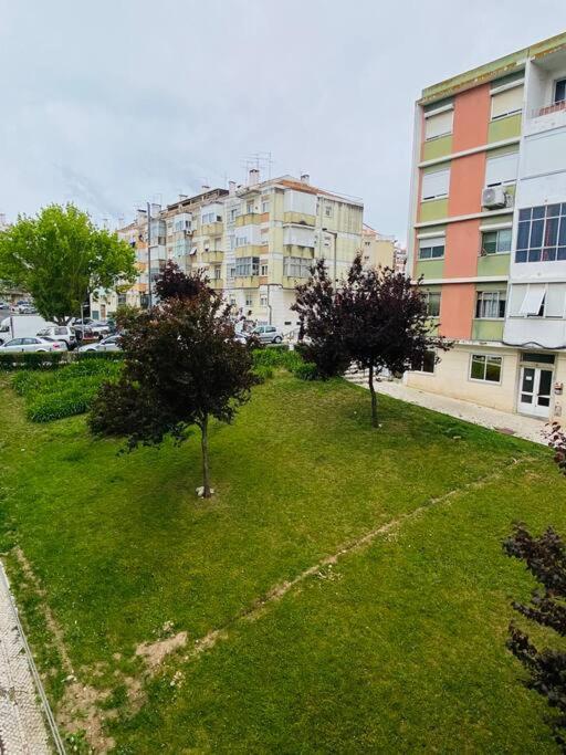 Modern 3 Bedroom Flat In Lisboa Ngoại thất bức ảnh